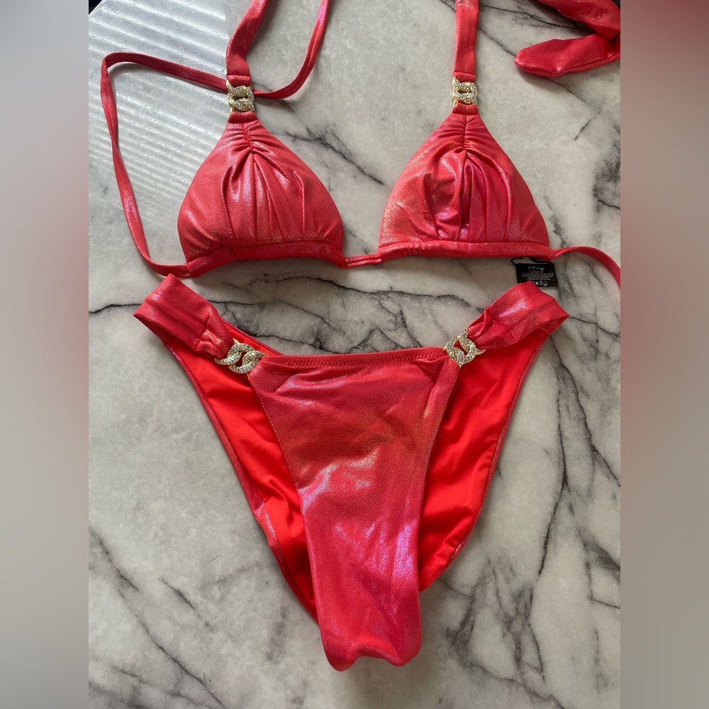 Coral Dolcessa set top small bottom was a small altered to an approx xs